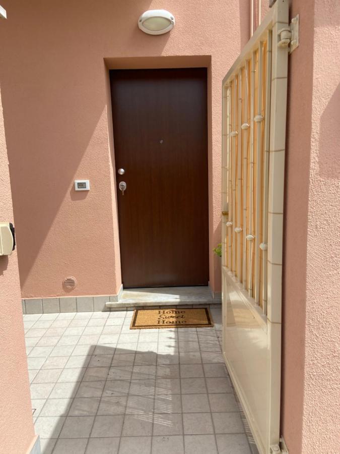 Appartamento Il Mare Marina di Massa Exterior foto
