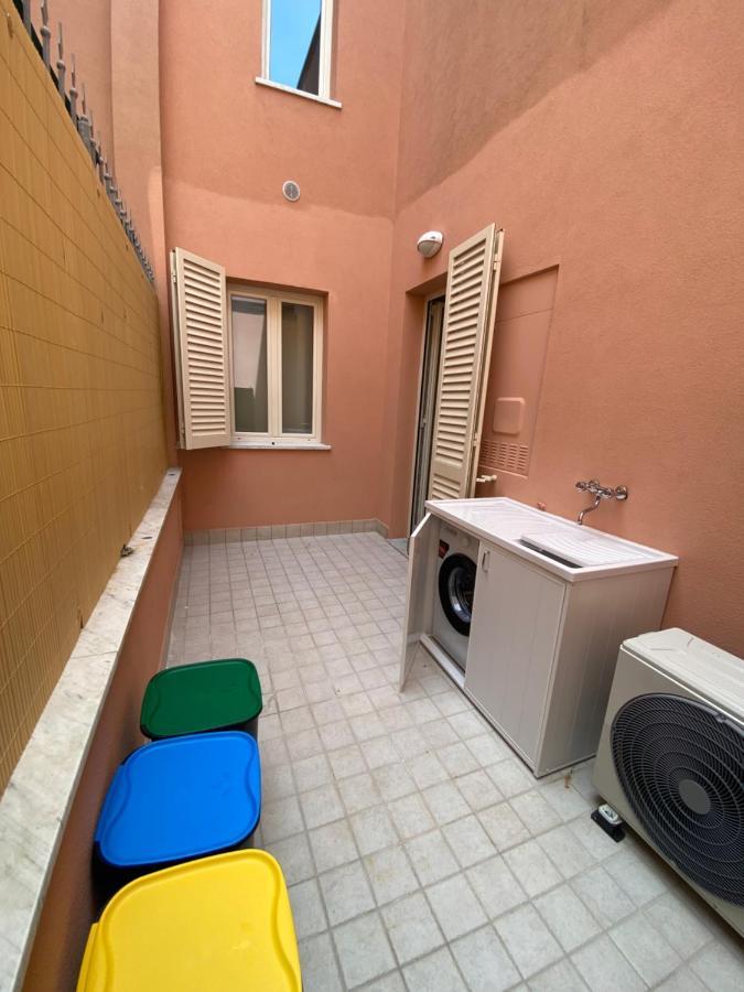 Appartamento Il Mare Marina di Massa Exterior foto